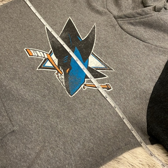 2-$30 or 1-$20 NHL Fanatics San Jose Sharks Women's Raglan Hoodie, size small - Picture 5 of 7